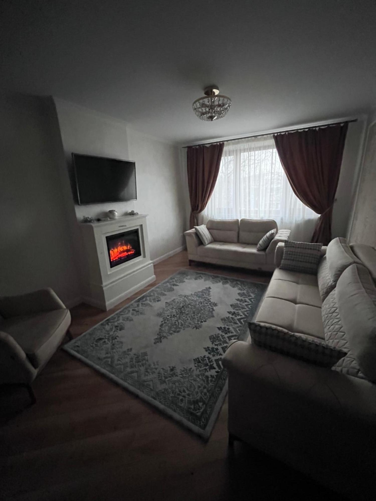 Apartament In Ботошані Екстер'єр фото